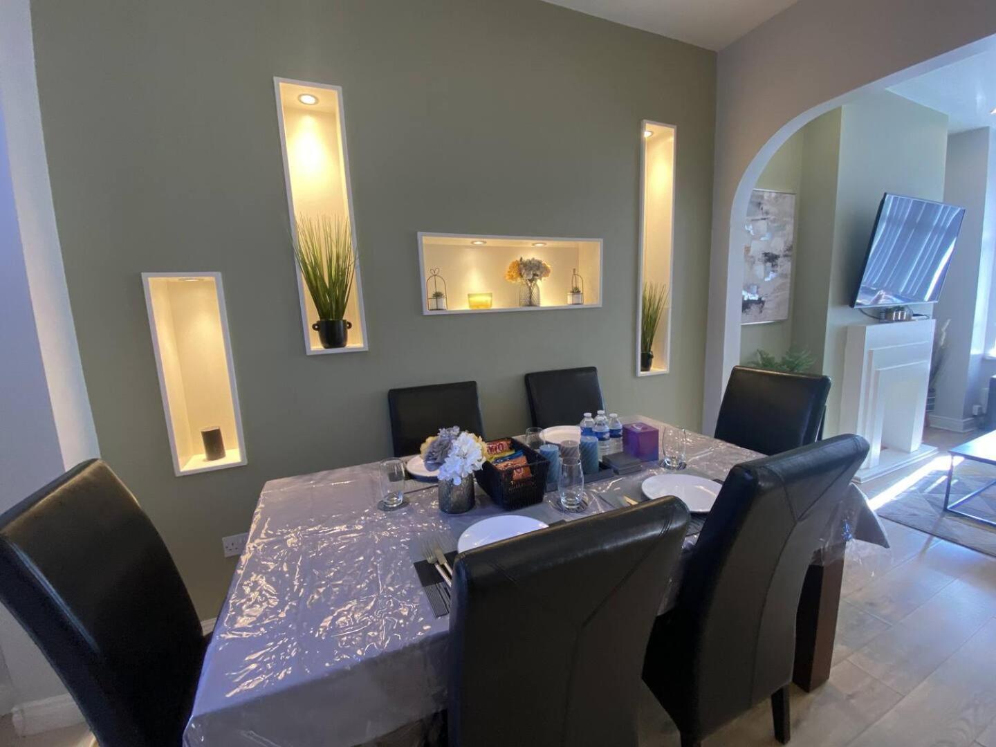 הוילה בלפסט 2Br Cozy Duplex מראה חיצוני תמונה